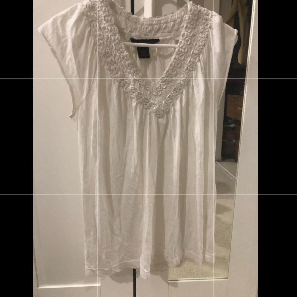 CALVIN KLEIN JEANS SLEEVELESS WHITE TOP!